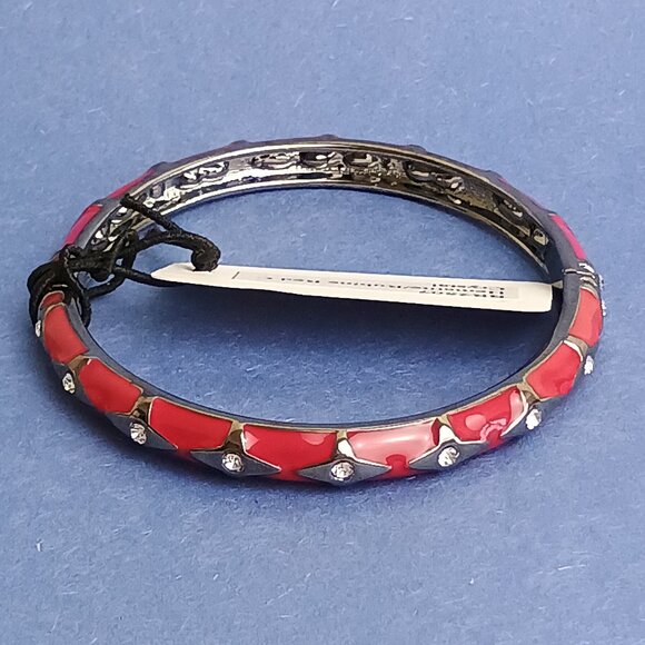 Quadruple Star Pattern Hematite Rubine Red Enamel Hinge Bangle Skinny Bracelet - Picture 2 of 5